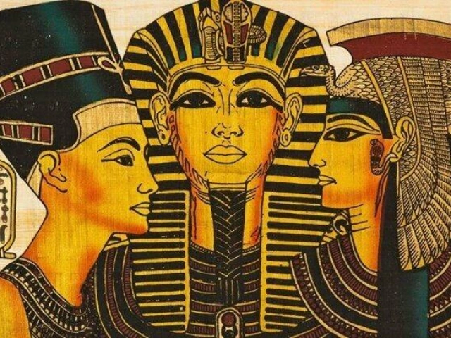 «Владычицы Древнего Египта: от богинь к фараонам»