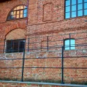 Замок из красного кирпича 0