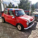 Машина возле салона АвтосетьРФ 0