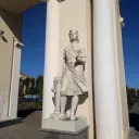 Колонны на входе в парк Крылья советов 0