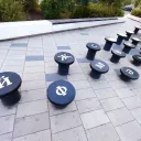 Буквы кнопки на бульваре Белые цветы 1