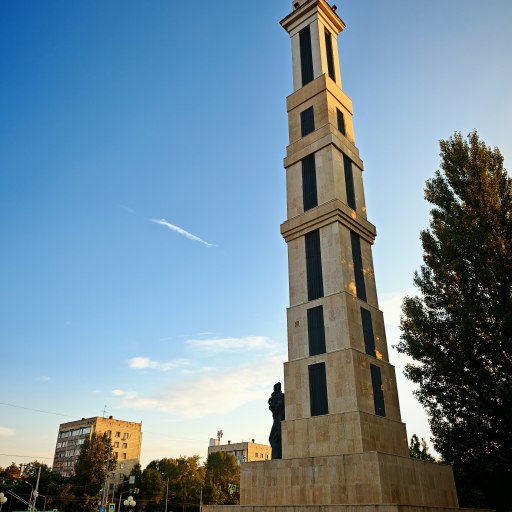 Стела Парк Победы 1