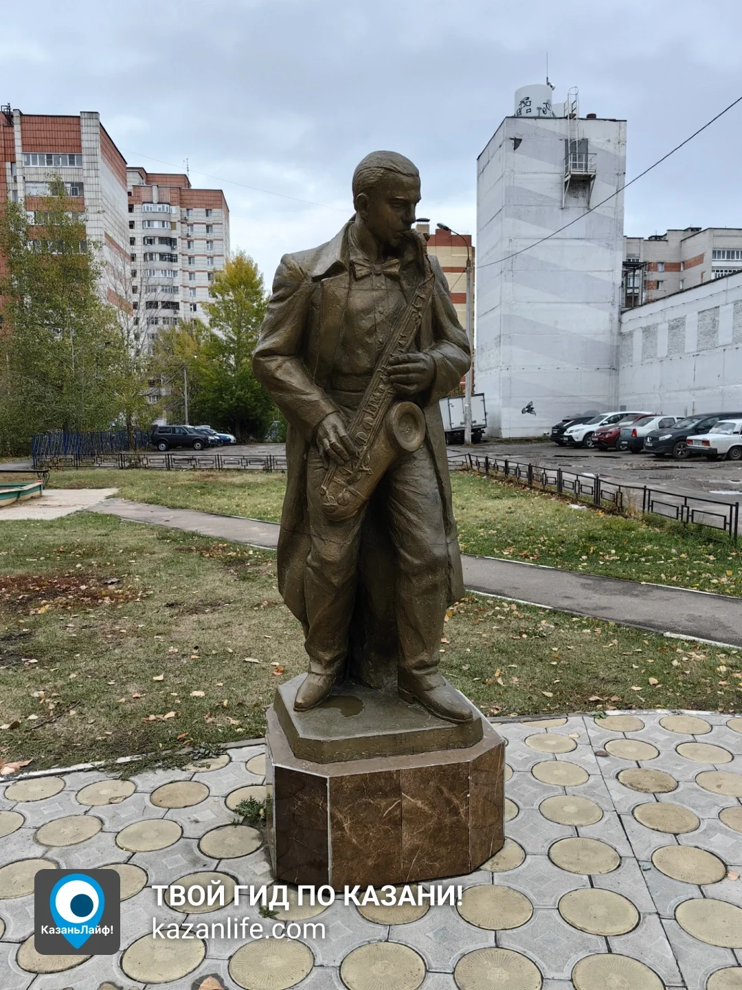 Скульптурная композиция "Четыре музыканта" на Проспекте Ямашева &mdash; фото 3