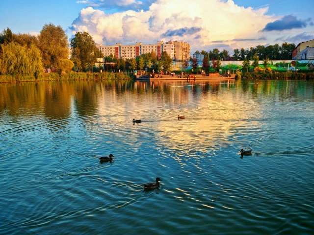 Пирс на Малом чайковом озере