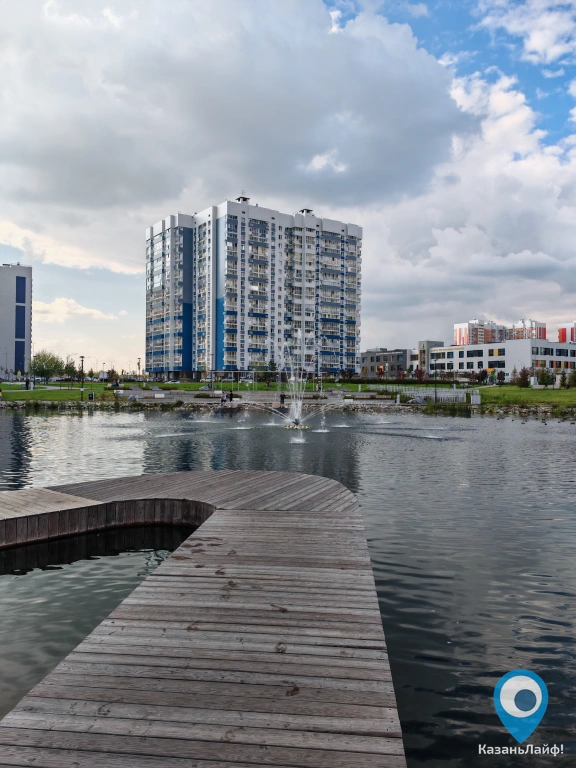 Пирс на озере в парке Салават Купере
