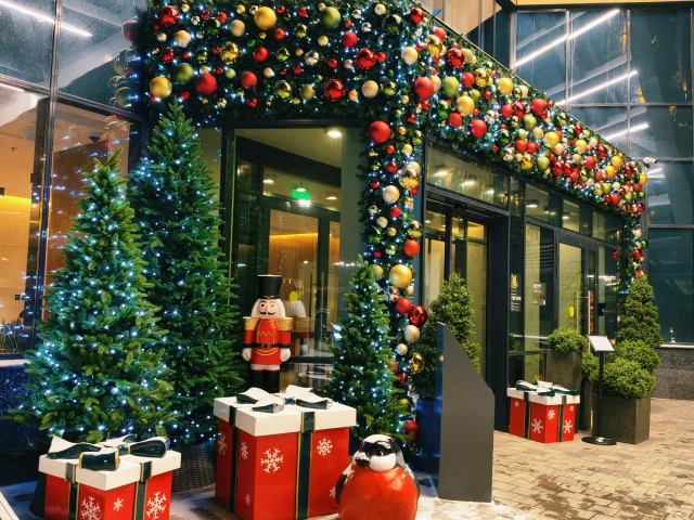 Новогодняя фотозона Dion Inn