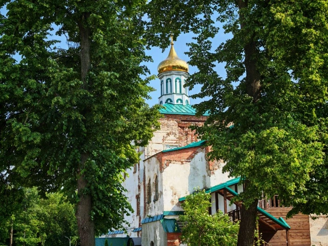 Архиерейское подворье