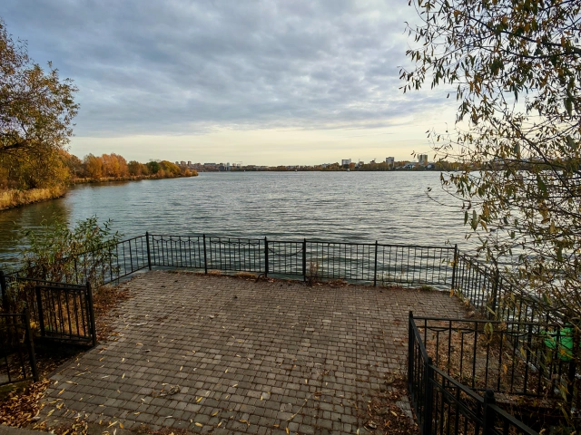 Пирс на озере Средний Кабан