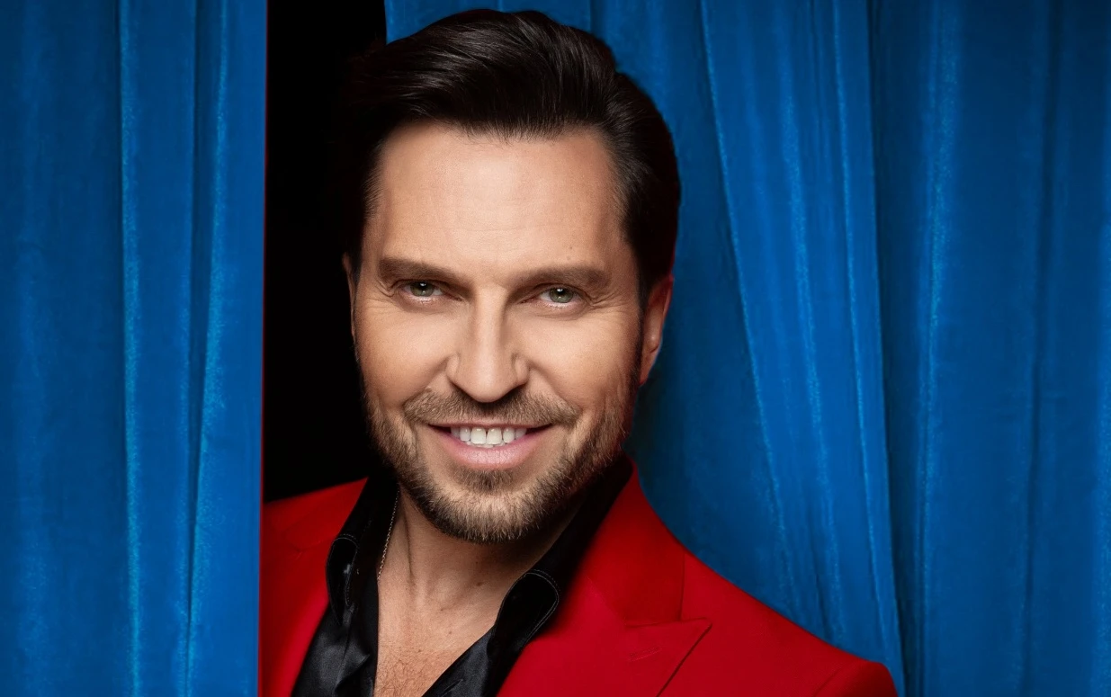 &laquo;Перетанцуй меня&raquo;: Артур Пирожков впервые в Казани!